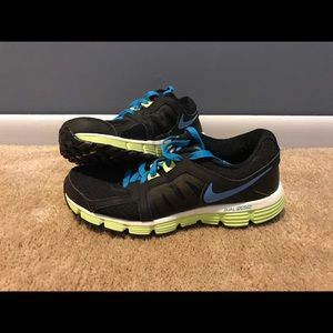 Nike Dual Fushion Size 9 Women